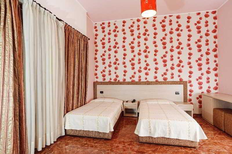Hotel Serenity Tiranë Ngoại thất bức ảnh