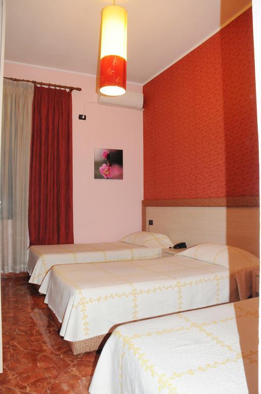 Hotel Serenity Tiranë Ngoại thất bức ảnh